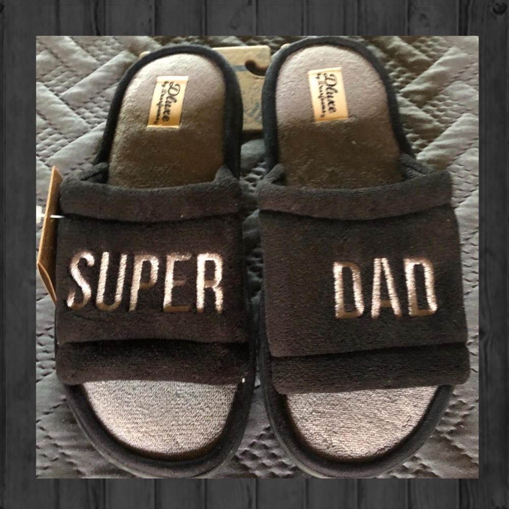 Dearfoams “Super Dad” Men’s Slippers Sz 9/10